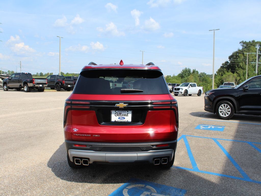 Used 2026 Chevrolet Traverse LT AWD/4WD image 7