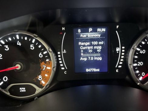 Used 2016 Jeep Renegade Sport w/ Power & Air Group image 16