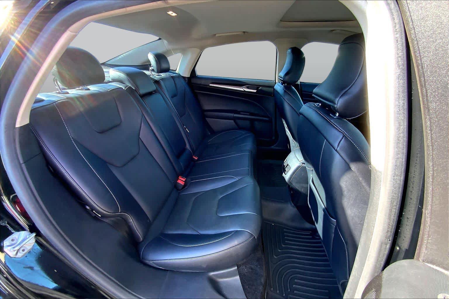 Used 2018 Ford Fusion Titanium AWD/4WD image 20