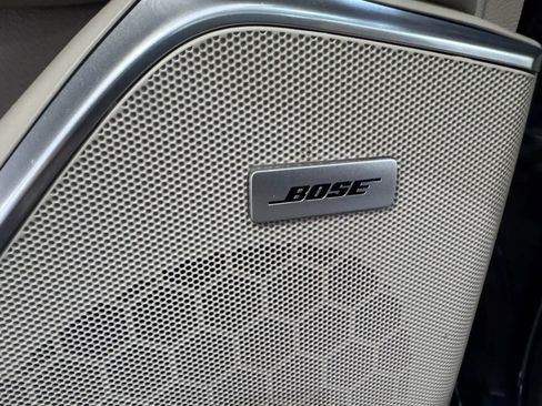 Used 2019 Cadillac Escalade Luxury image 32