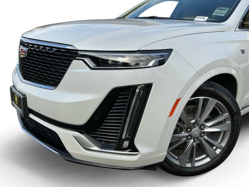 Used 2023 Cadillac XT6 Premium Luxury w/ Platinum Package image 9