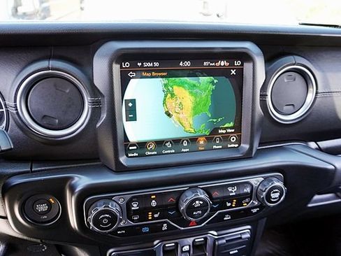 Used 2023 Jeep Wrangler Unlimited Sahara w/ Cold Weather Group AWD/4WD image 30