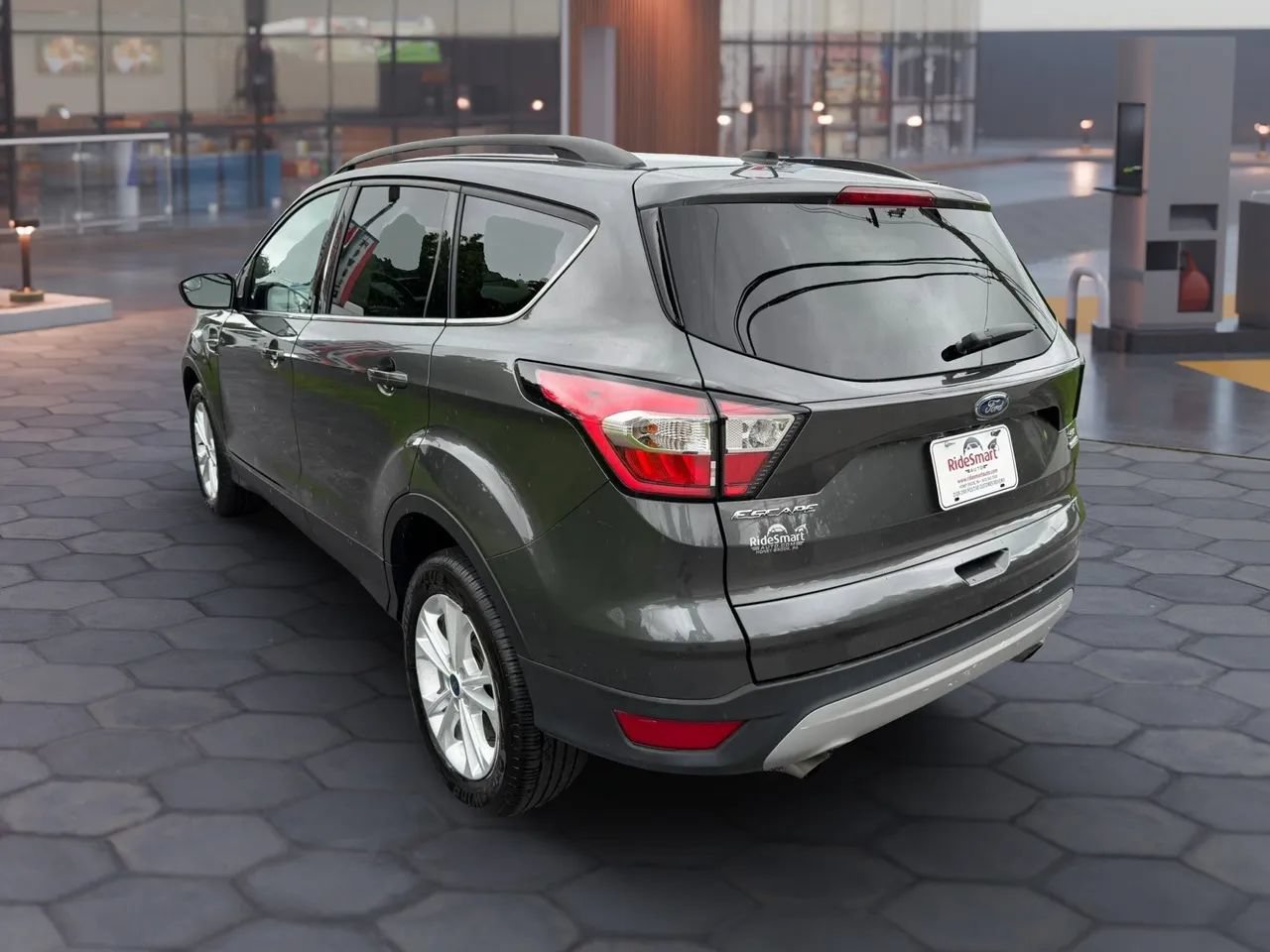 Used 2018 Ford Escape SE AWD/4WD image 8