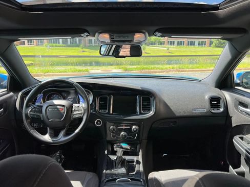 Used 2015 Dodge Charger SXT RWD image 19