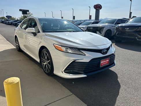 Used 2024 Toyota Camry XLE w/ Cold Weather Package image 3