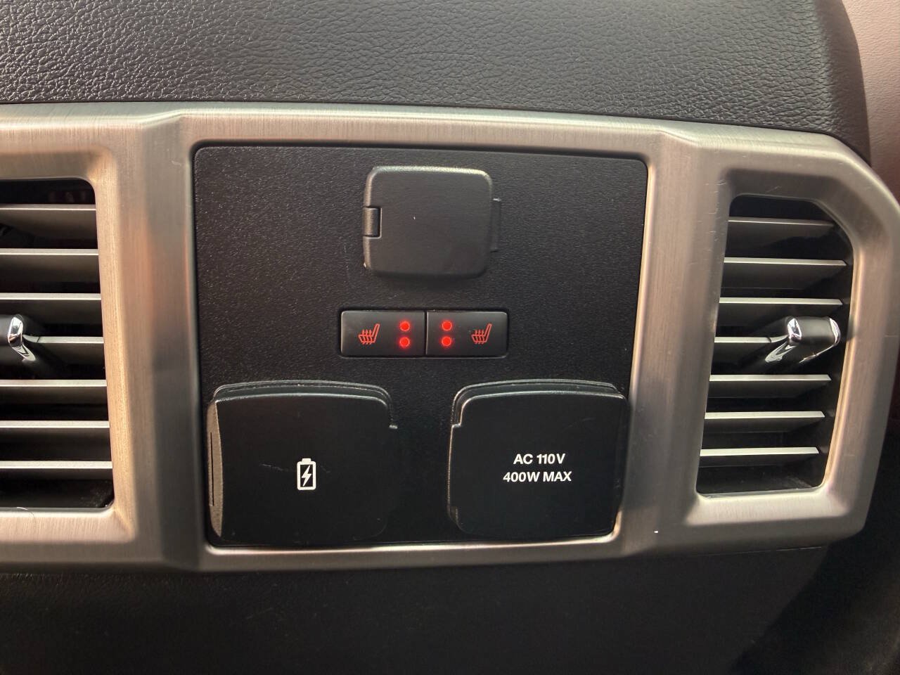 Used 2018 Ford F150 Platinum w/ Equipment Group 701A Luxury AWD/4WD image 29