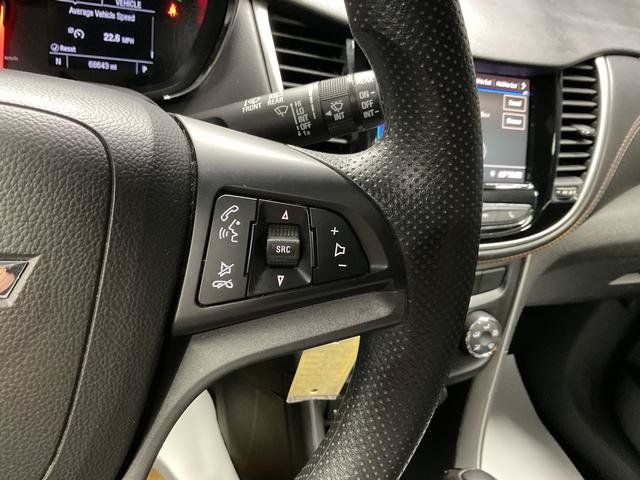 Used 2021 Chevrolet Trax LS FWD image 19
