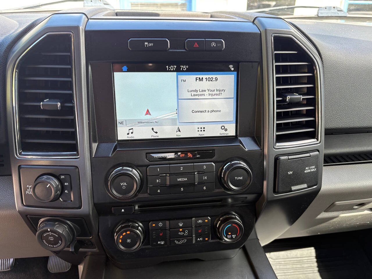 Used 2017 Ford F150 XLT w/ Equipment Group 302A Luxury AWD/4WD image 15
