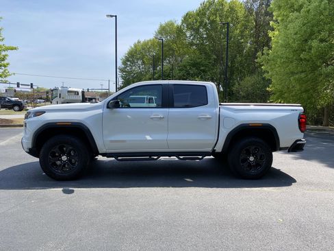 Used 2024 GMC Canyon Elevation w/ Convenience Package image 6