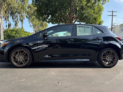 Certified 2025 Toyota Corolla Hatchback w/ SE Package FWD image 8