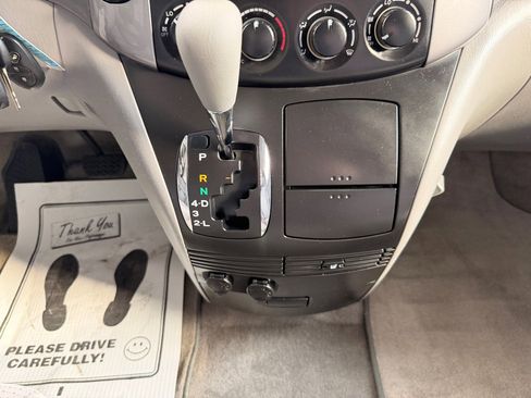 Used 2006 Toyota Sienna CE image 28