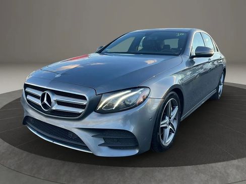 Used 2017 Mercedes-Benz E 300 image 1