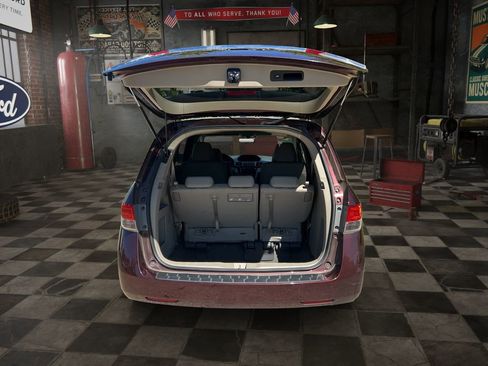 Used 2015 Honda Odyssey EX-L image 10