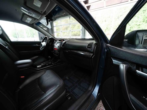 Used 2014 Kia Sorento EX AWD/4WD image 26