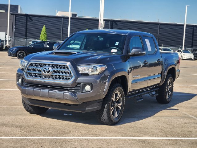 Certified 2017 Toyota Tacoma TRD Sport w/ Tow Package RWD image 3