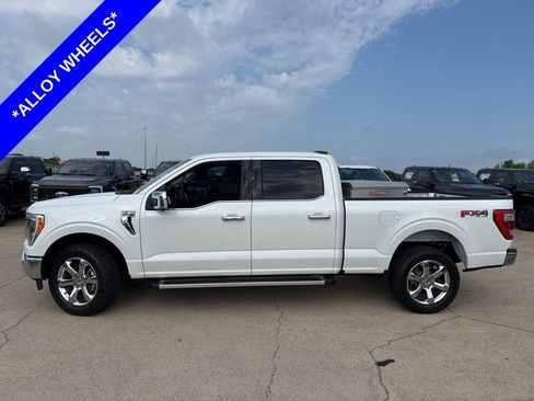 Used 2023 Ford F150 Lariat w/ Max Trailer Tow Package image 3