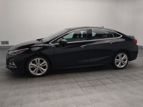Used 2016 Chevrolet Cruze Premier FWD image 2