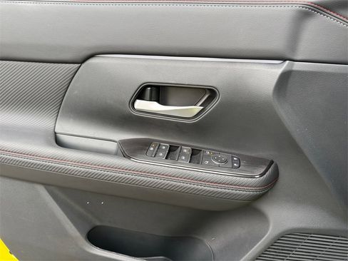 New 2026 Nissan Kicks SR w/ SR Premium Package image 28