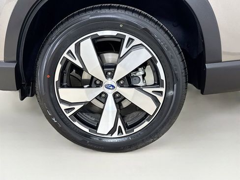 Used 2020 Subaru Forester Touring w/ Popular Package #2 AWD/4WD image 28