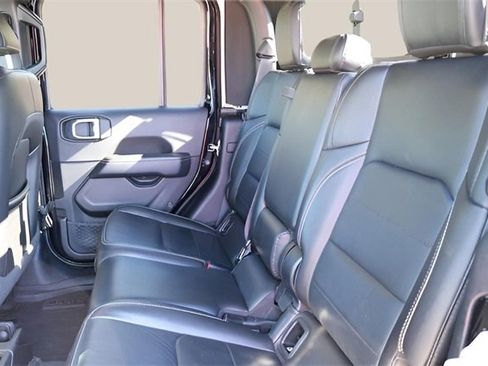 Used 2022 Jeep Gladiator Overland w/ Popular Equipment Package image 13