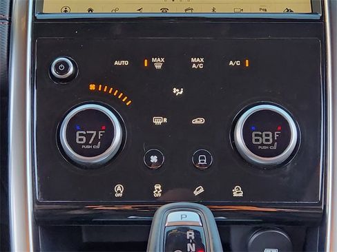 Used 2020 Land Rover Discovery Sport SE R-Dynamic image 28