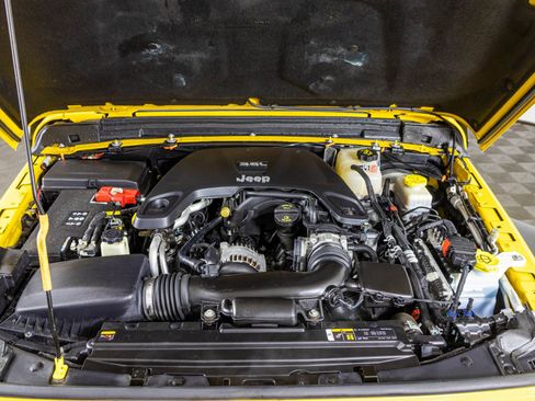 Used 2021 Jeep Wrangler Sport AWD/4WD image 40