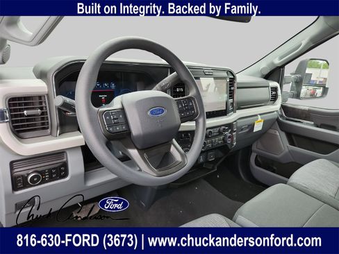 New 2025 Ford F350 XLT w/ Black Appearance Package image 9