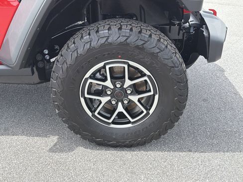 New 2026 Jeep Wrangler Unlimited Rubicon AWD/4WD image 14