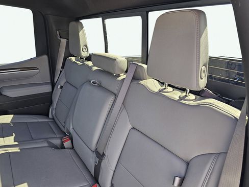 New 2026 Chevrolet Silverado 1500 LT AWD/4WD image 14