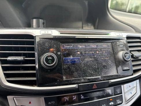 Used 2015 Honda Accord EX-L image 33