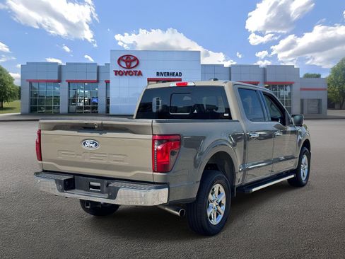 Used 2025 Ford F150 XLT w/ Equipment Group 302A MID AWD/4WD image 6