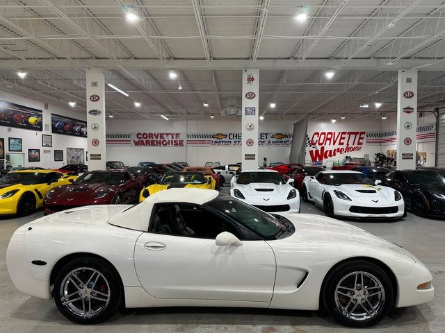 Used 2002 Chevrolet Corvette Convertible w/ Preferred Equipment Group2 RWD image 3