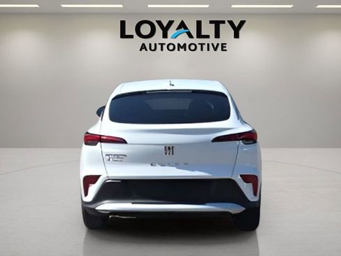 Used 2025 Buick Envista Preferred w/ Convenience I Package image 4