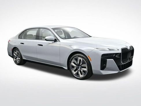 New 2026 BMW 760i xDrive AWD/4WD image 2