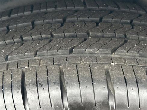 Used 2017 Chevrolet Equinox LS image 24