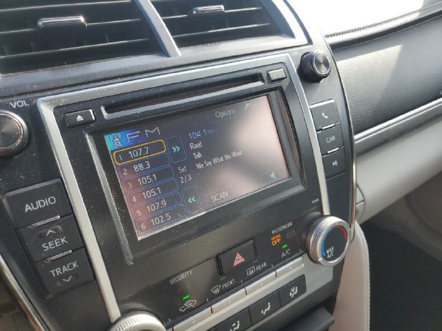 Used 2013 Toyota Camry LE FWD image 20