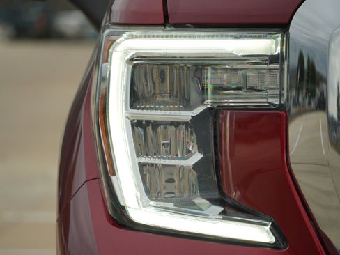 Used 2021 GMC Sierra 1500 SLT w/ SLT Premium Plus Package image 2