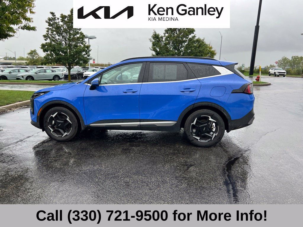 Certified 2026 Kia Sportage EX w/ EX Panorama Roof Package FWD image 16
