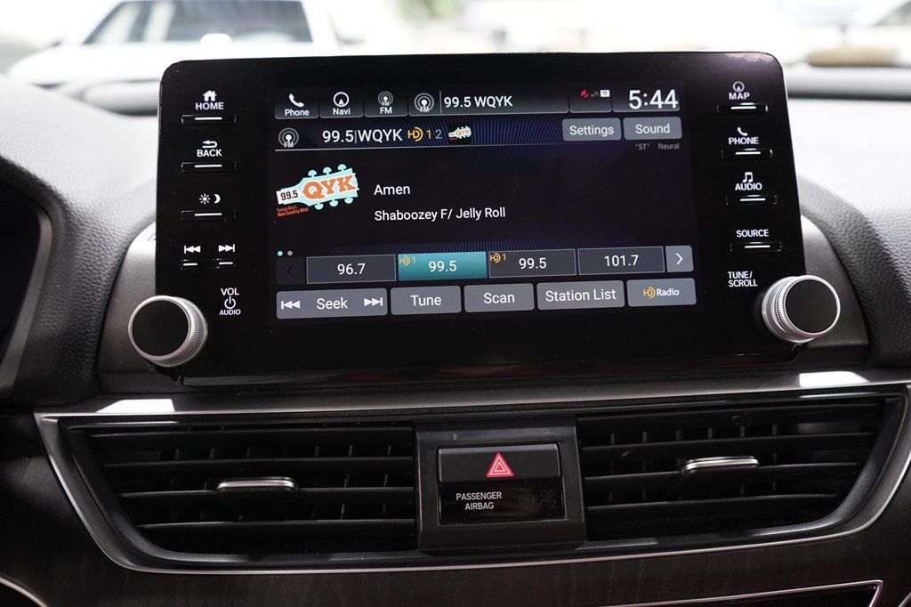 Used 2021 Honda Accord Touring image 30