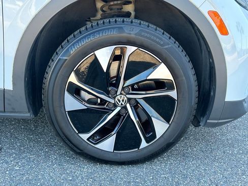 Used 2021 Volkswagen ID.4 Pro S image 36