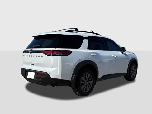 New 2025 Nissan Pathfinder SV image 6