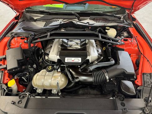 Used 2016 Ford Mustang GT Premium w/ Black Accent Package RWD image 20