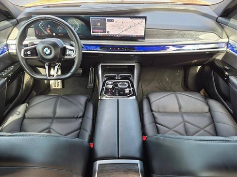 Used 2023 BMW 740i RWD image 18