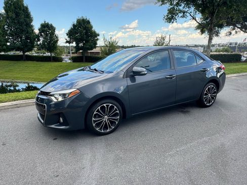 Used 2014 Toyota Corolla S w/ Driver Convenience Package FWD image 5