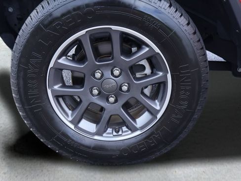 Used 2020 Jeep Gladiator Overland AWD/4WD image 27
