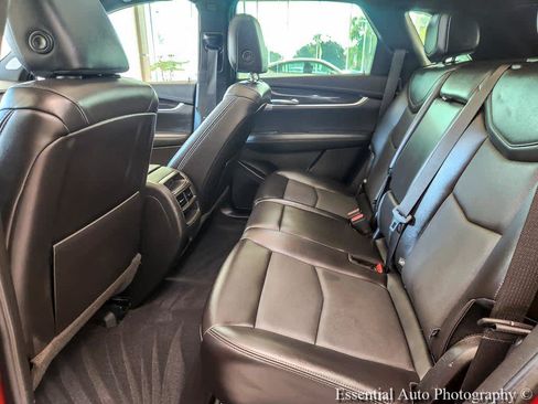 Certified 2023 Cadillac XT5 Premium Luxury AWD/4WD image 13