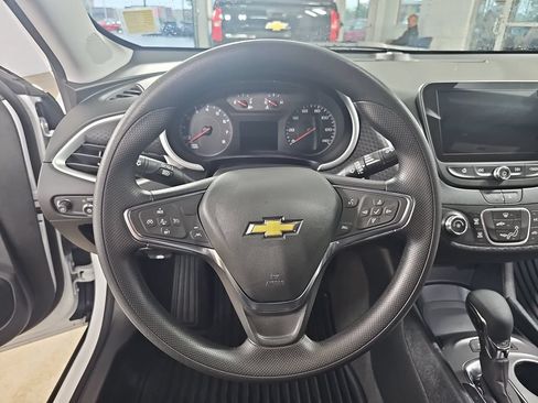 Certified 2024 Chevrolet Malibu LS FWD image 22
