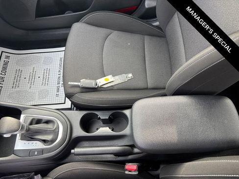 Used 2023 Kia Forte LXS image 27