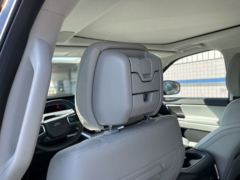 New 2026 Ford Expedition Platinum w/ Driver's Package image 15