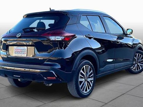 Certified 2021 Nissan Kicks SV image 12